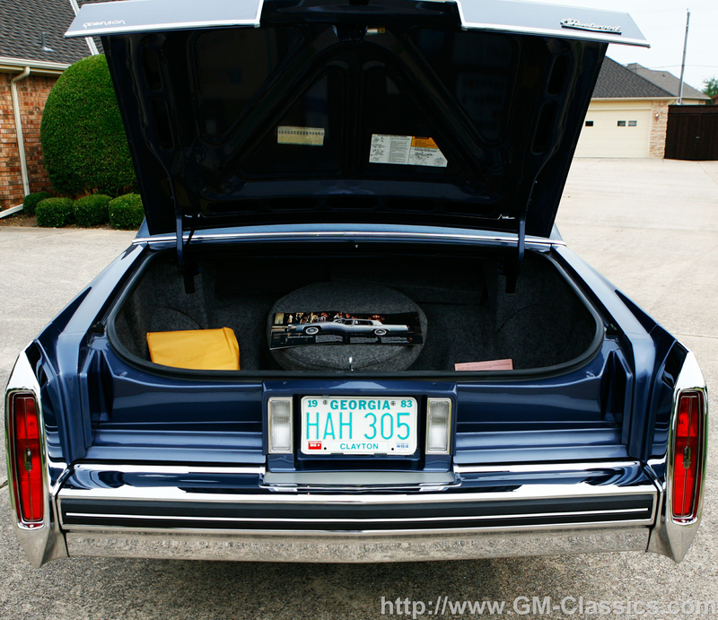 Illustration for article titled The Sedan is Dying, and for Good Reason: It's Impractical.
